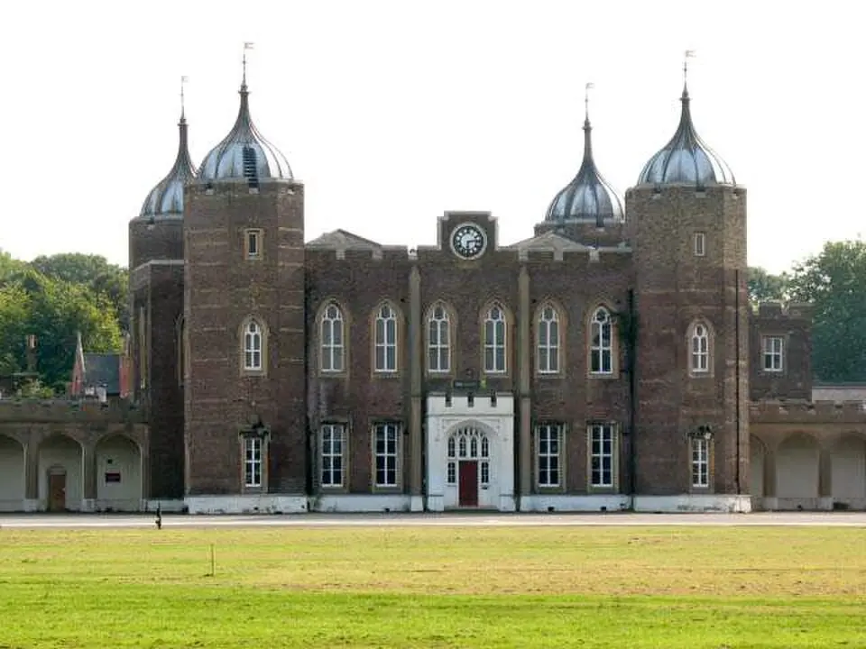 Kraljeva vojaška akademija Woolwich