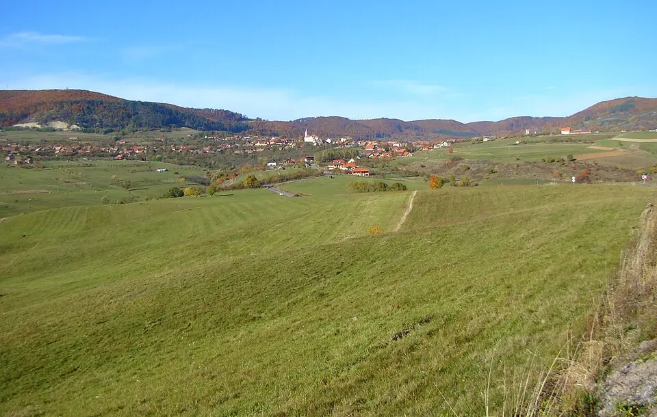 Slika: Țetcu Mircea Rareș · CC BY-SA 4.0 Dealu