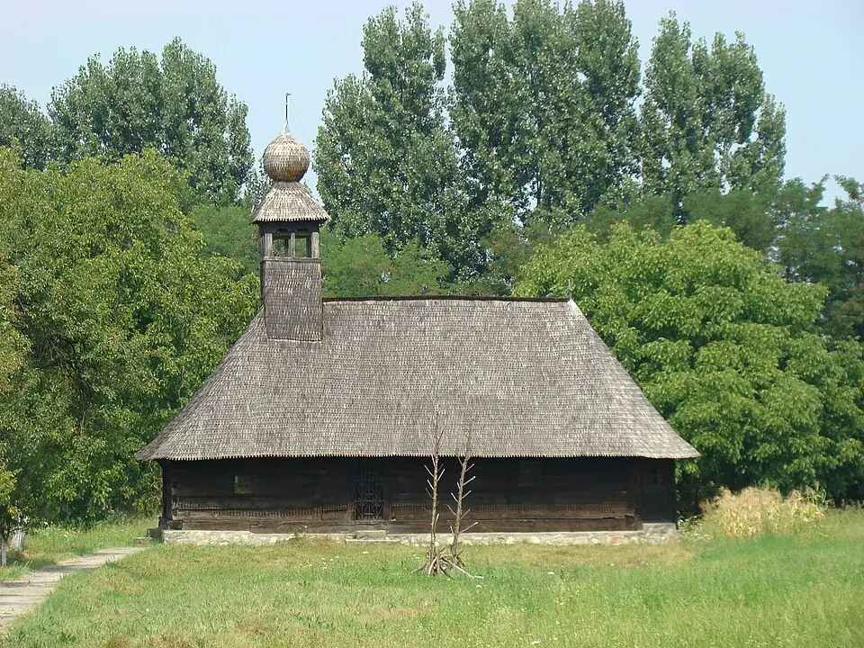 Slika: Utilizator:Țetcu Mircea Rareș at ro.wikipedia · CC BY-SA 2.5 Biserica de lemn din Bătești