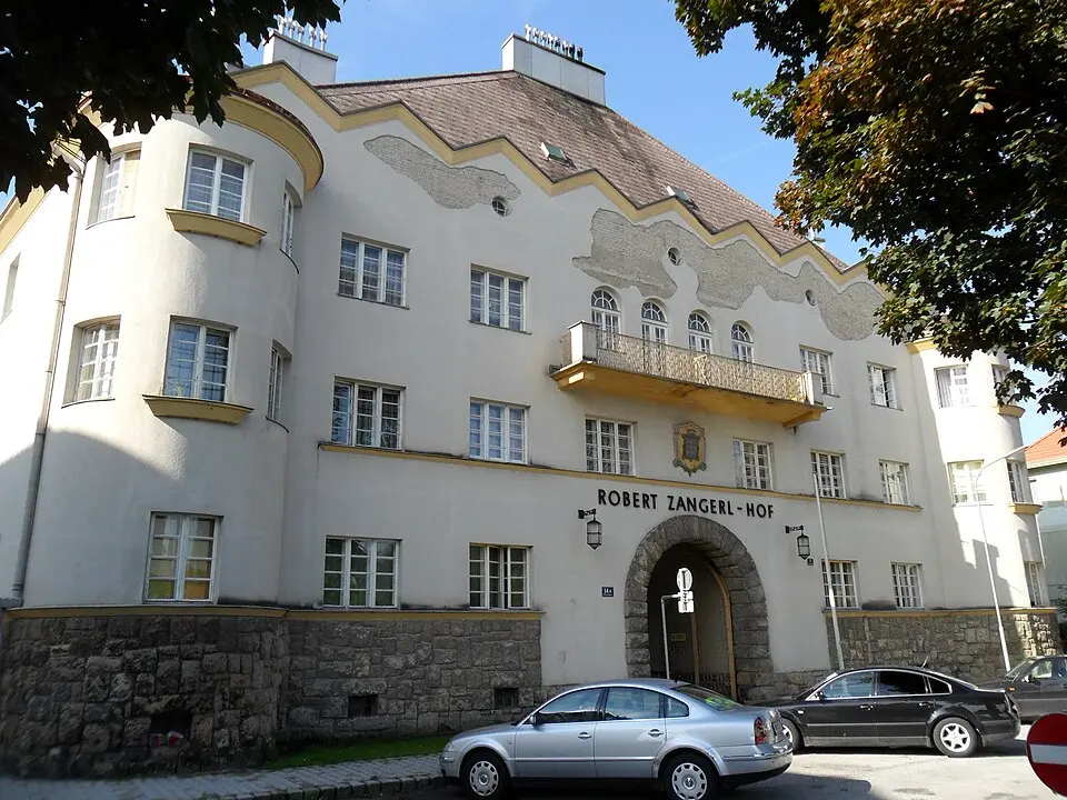 Kommunaler Wohnbau, Robert Zangerl-Hof