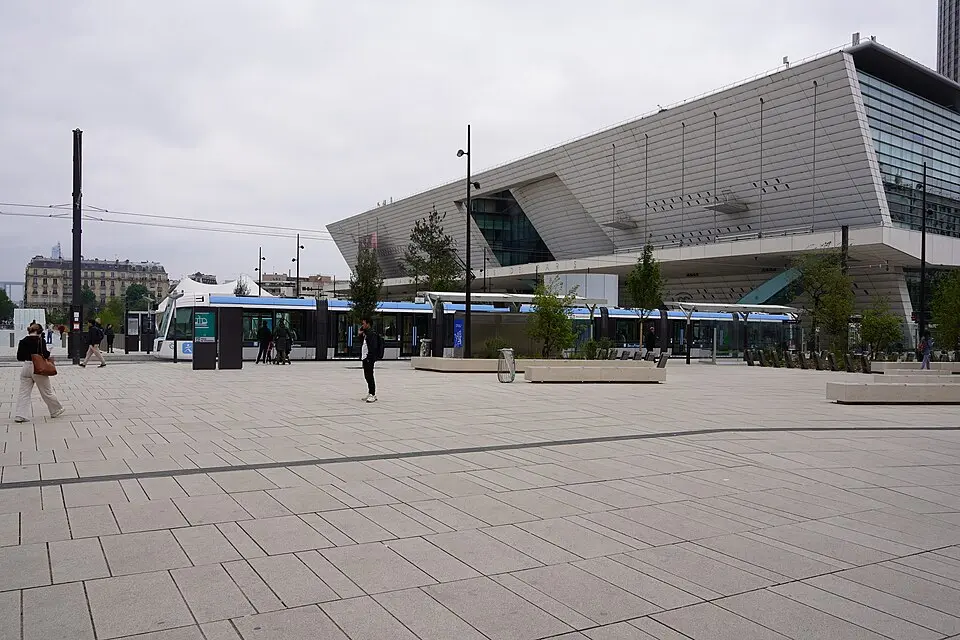 porte Maillot