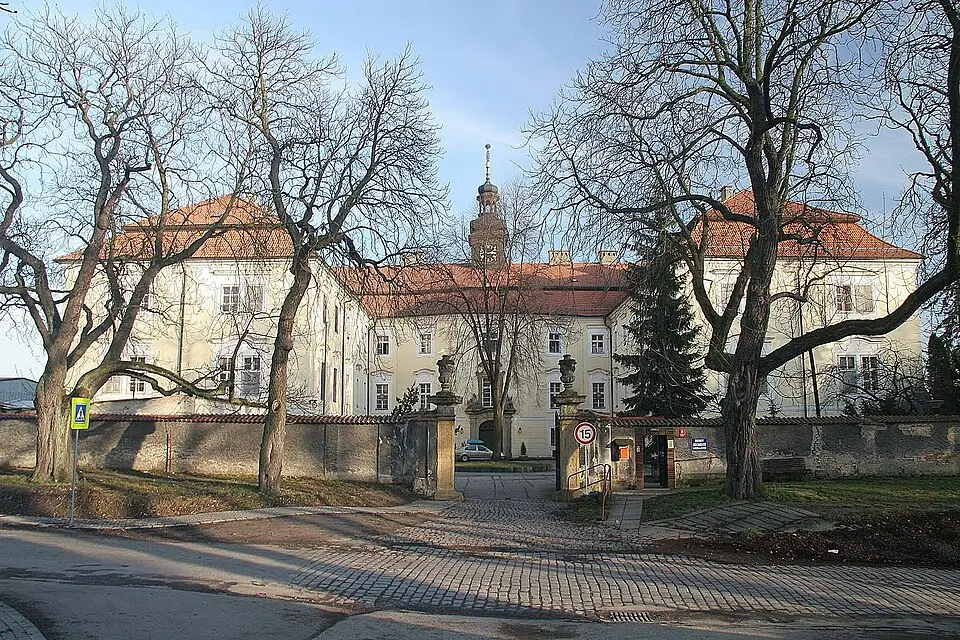 Rožďalovice Castle