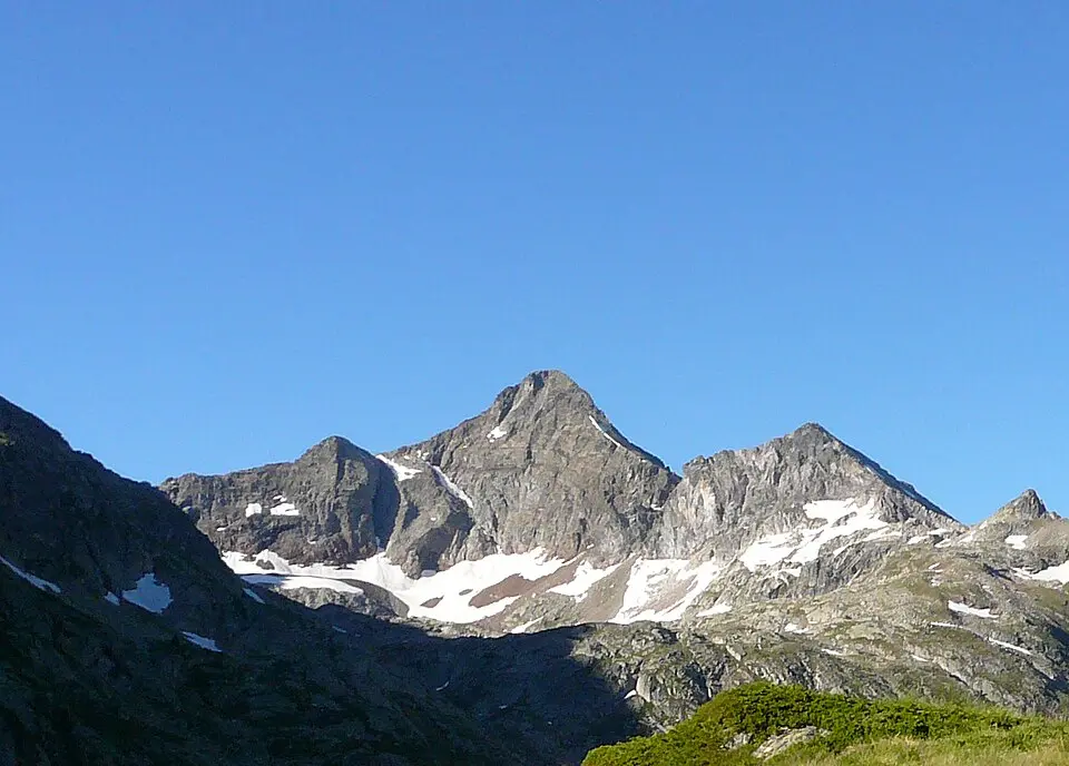 Image: Babylas · CC BY-SA 3.0 pic d'Arriel
