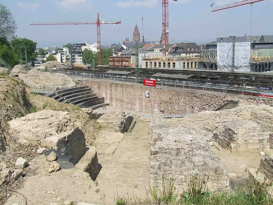 Image: User:Kandschwar · CC BY-SA 2.0 DE théâtre antique de Mayence