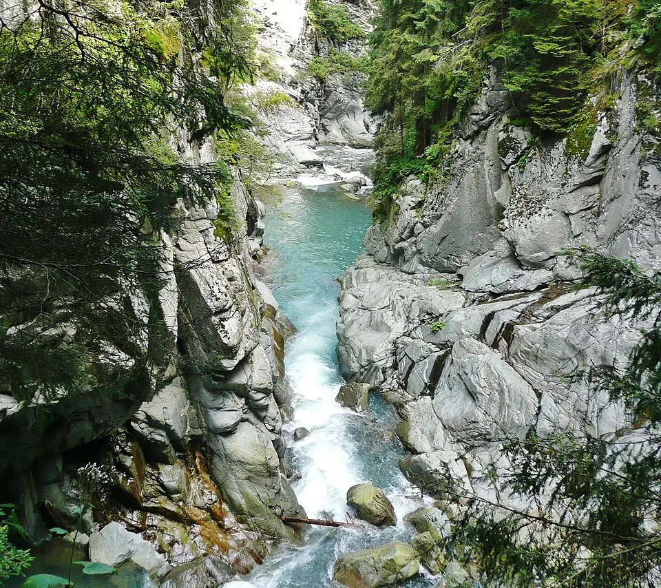 Slika: qwesy qwesy · CC BY 3.0 Roflaschlucht
