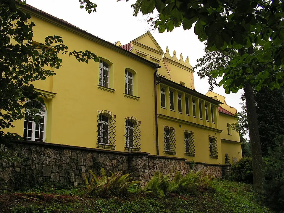 Rogów Opolski Palace
