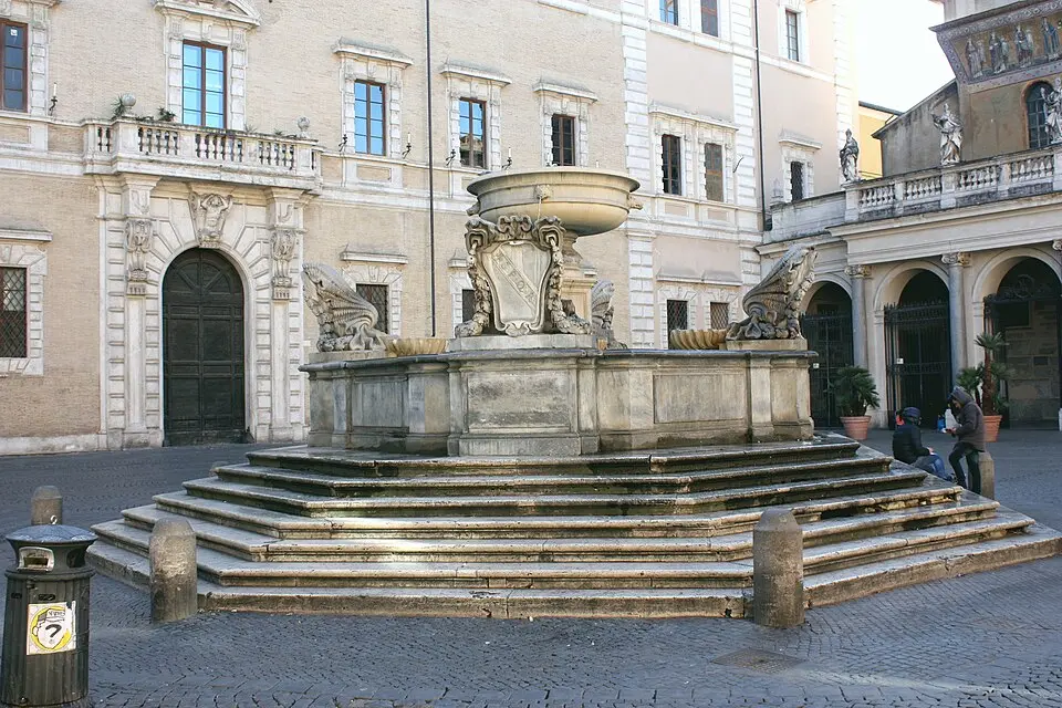 fontaine de la place Santa Maria in Trastevere