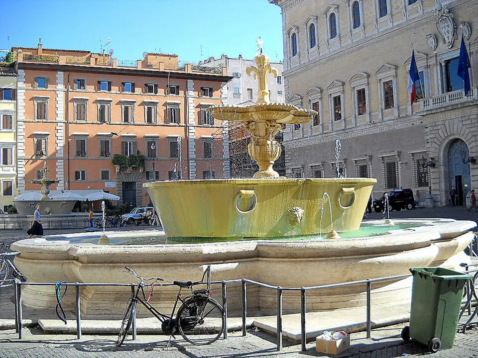Fontaines de la place Farnese
