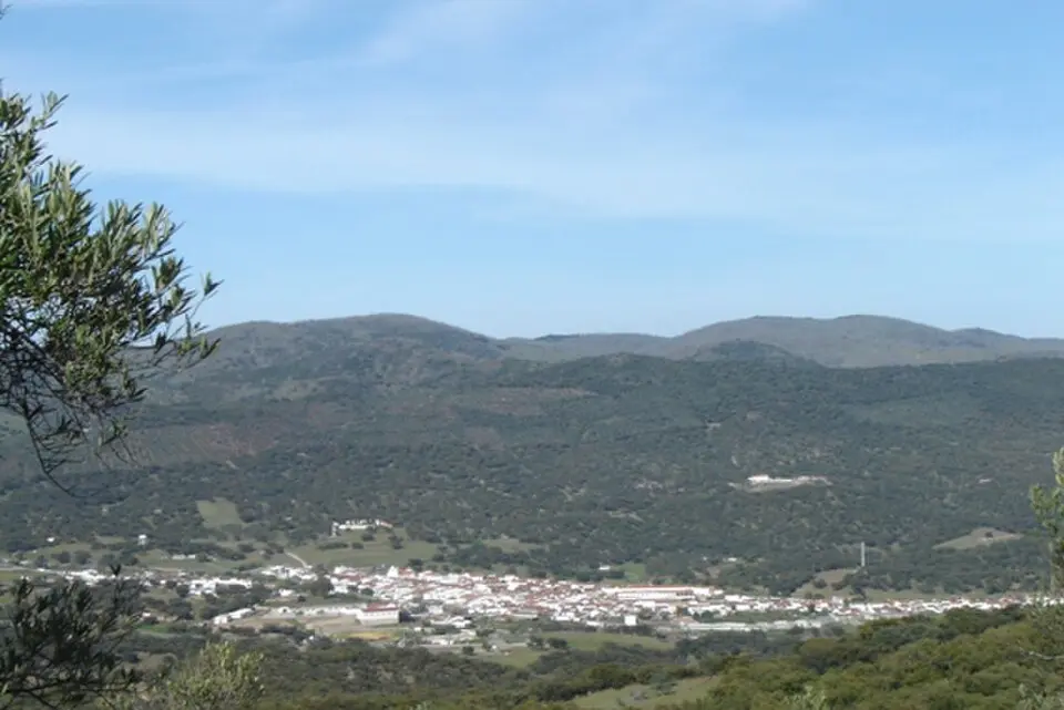 Image: Centro Guadalinfo de Arroyomolinos de León · CC BY-SA 3.0 Arroyomolinos de León