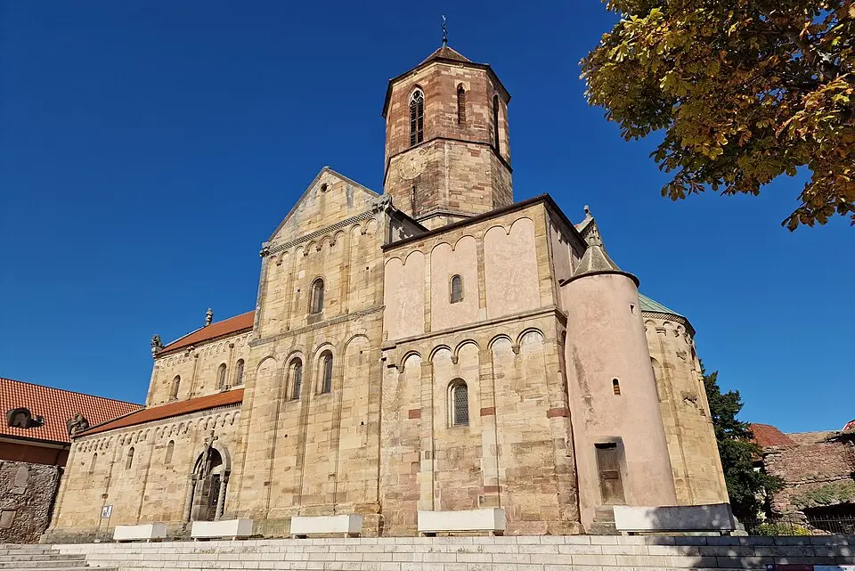 Image: Tristan Schmurr · CC BY 2.0 église Saints-Pierre-et-Paul