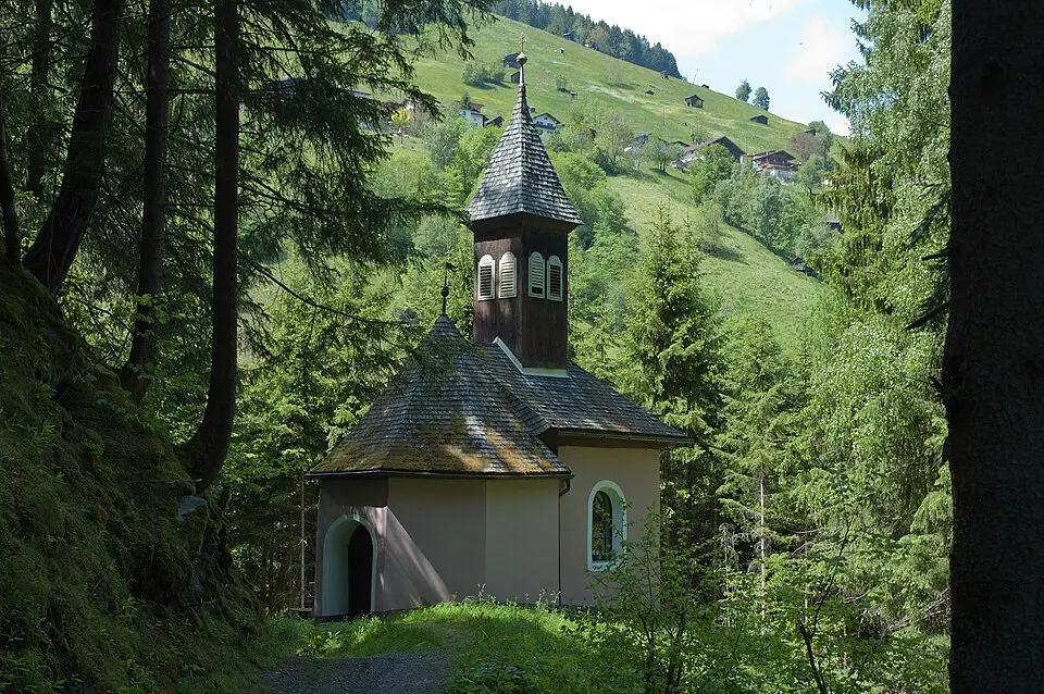 Slika: Neo7sol · CC BY-SA 3.0 Wallfahrtskirche, sog. Rote Kapelle