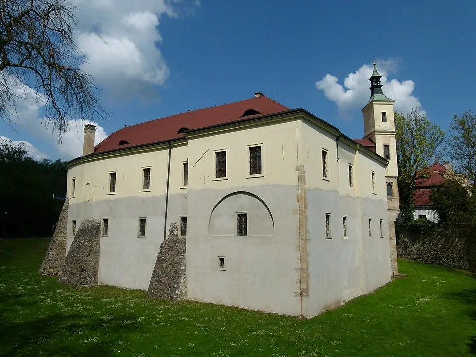 zámek Roztoky