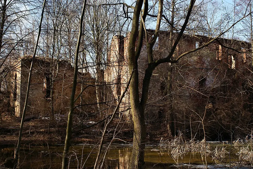 Ruins of Grodziszcze Hunting Lodge