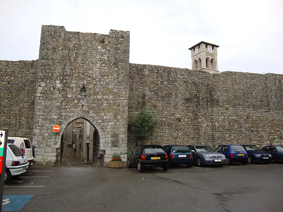 remparts de Ruoms