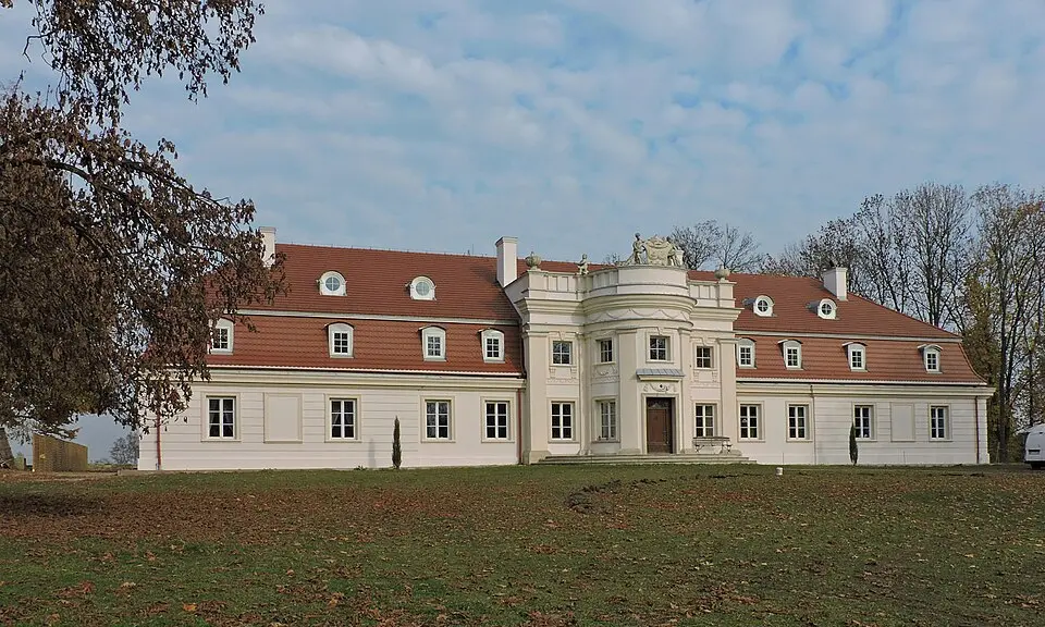 Pałac w Rusinowie