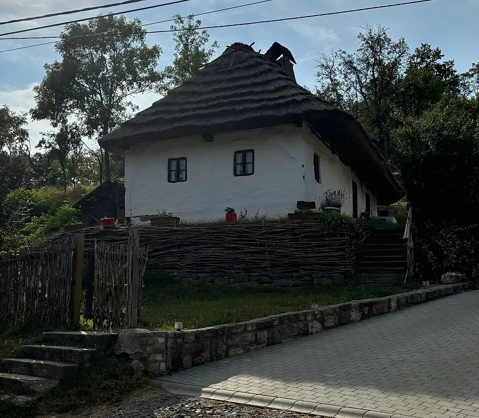 Ruszin Tájház, Komlóska