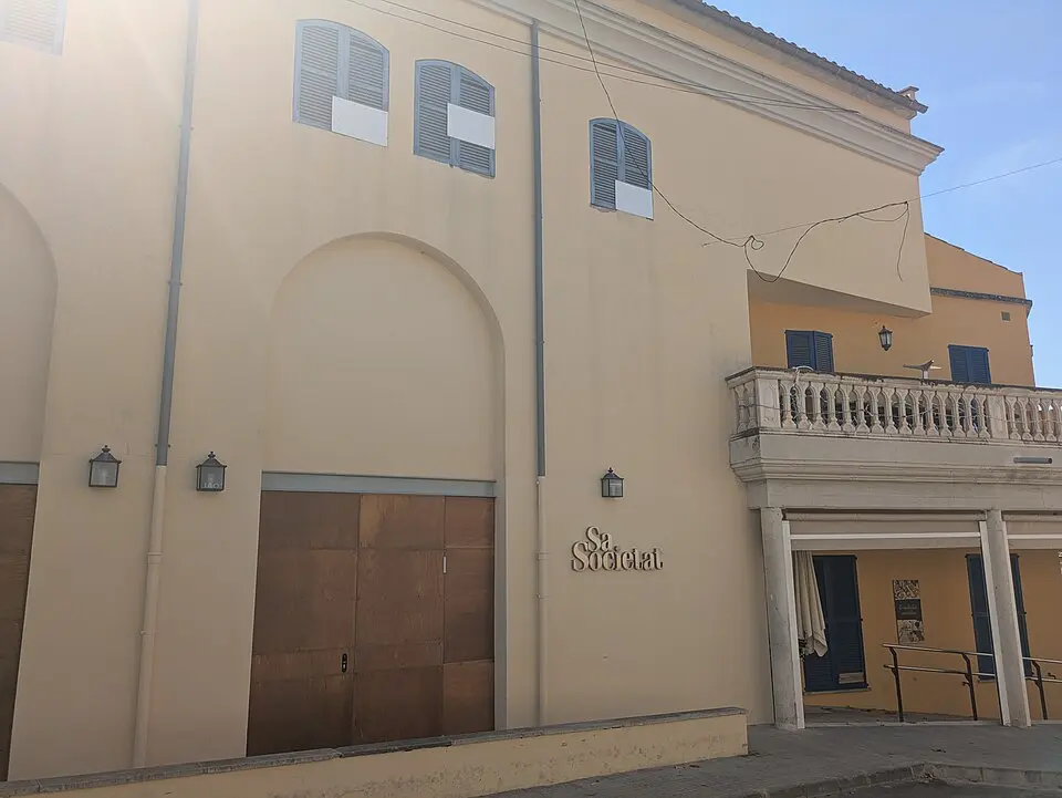 Sa Societat