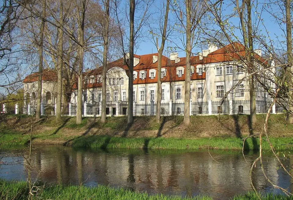 Pałac w Sadowicach