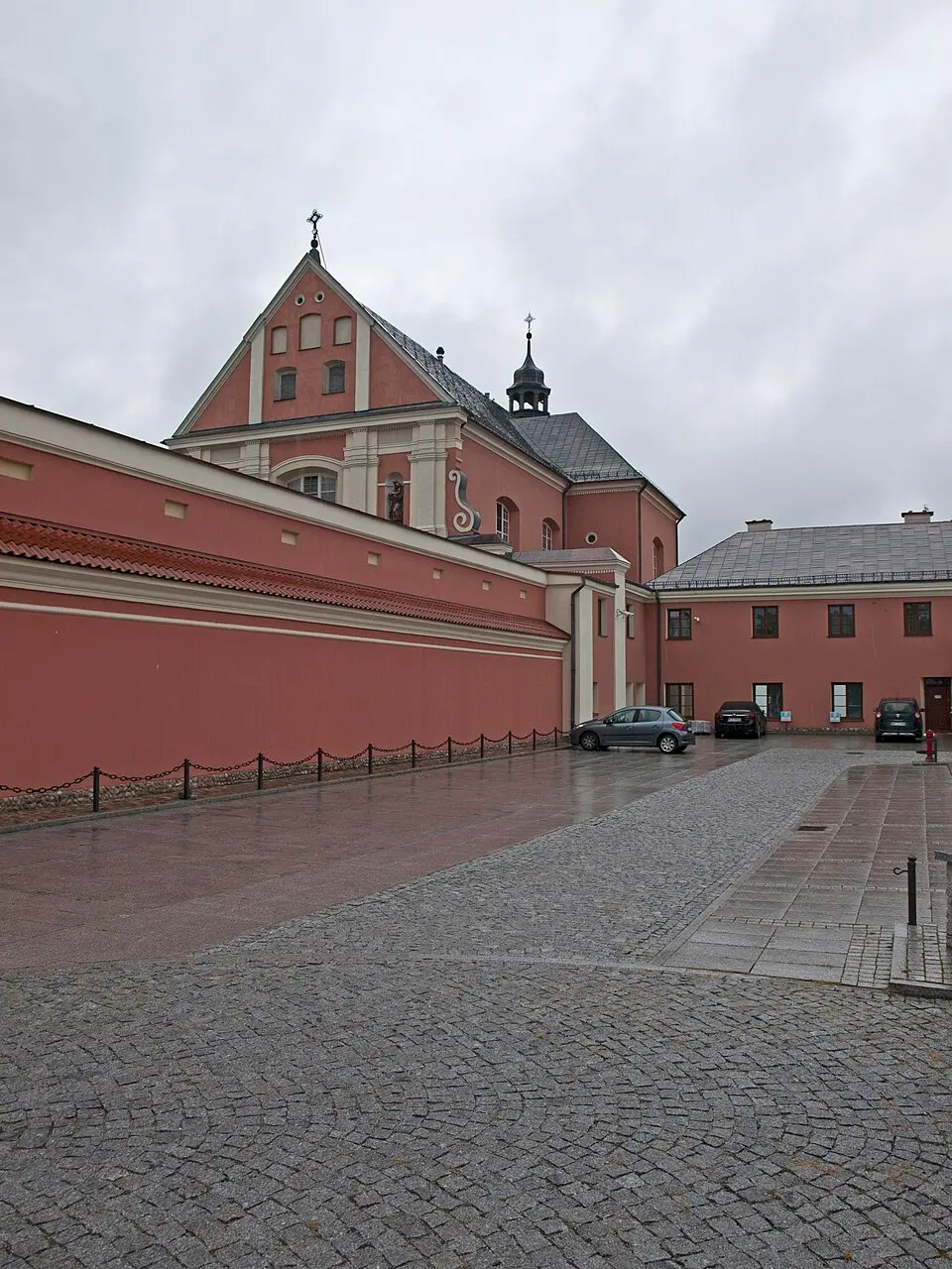 Image: Ymblanter · CC BY-SA 4.0 Kościół św. Antoniego w Ostrołęce