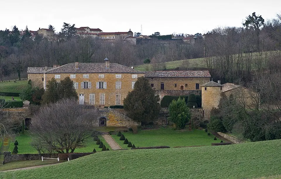 grad Saint-André du Coing