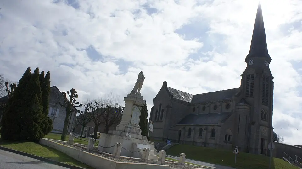 Image: G.Garitan · CC BY-SA 3.0 Saint-Étienne-à-Arnes