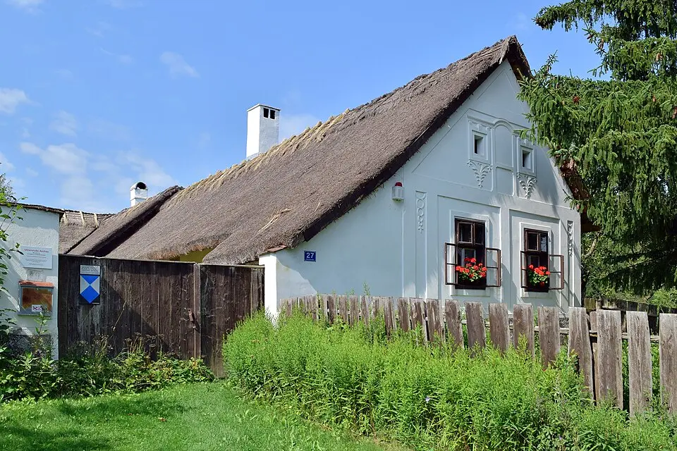 Obrázok: Haeferl · CC BY-SA 4.0 Bauernhaus