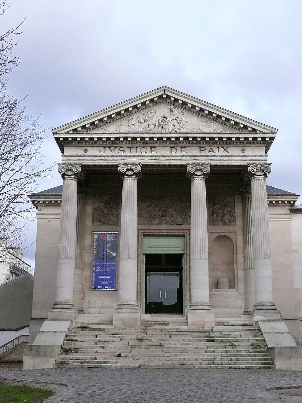 musée d'art et d'histoire Paul Éluard
