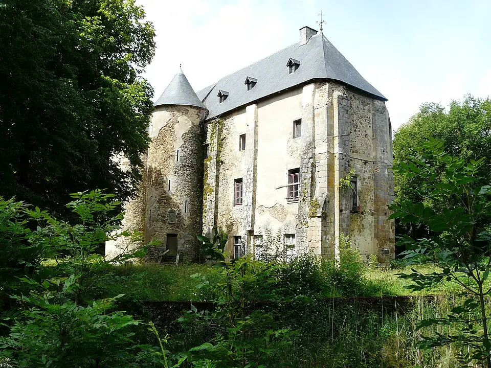 Immagine: Père Igor · CC BY-SA 3.0 château du Bazaneix