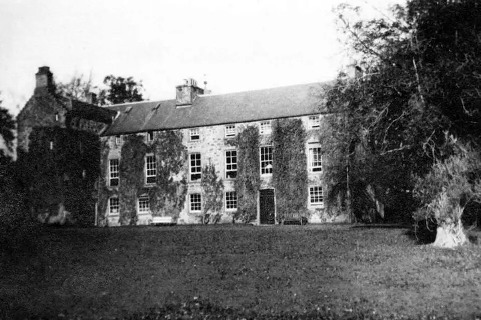 Ashintully Castle