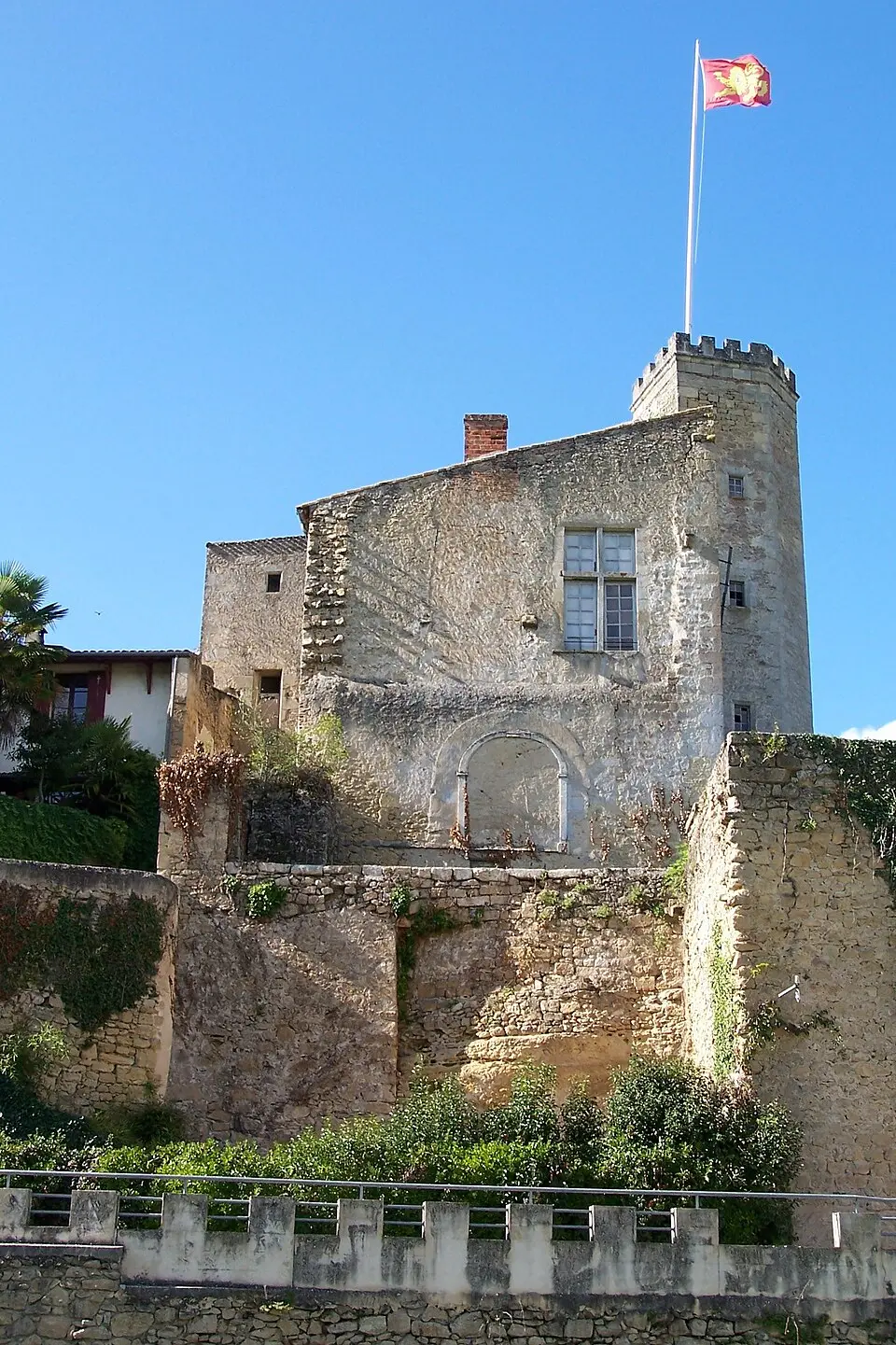 Obrázok: Henry Salomé · CC BY-SA 3.0 château de Tardes