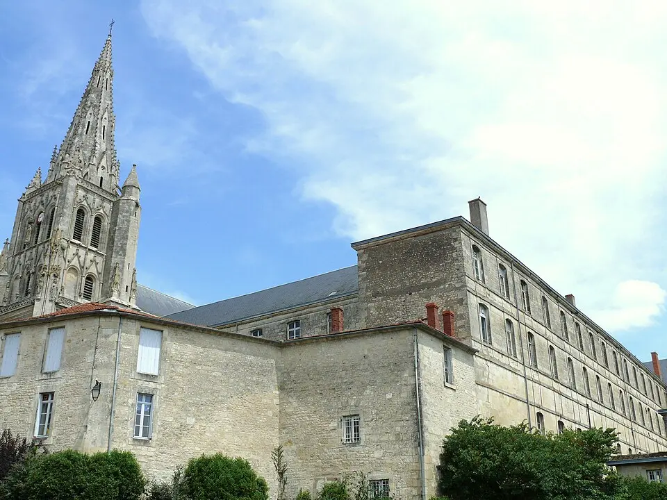Abbaye Saint-Maixent de Saint-Maixent-l'École