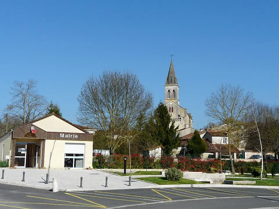 Image: Père Igor · CC BY-SA 3.0 Saint-Martin-de-Ribérac