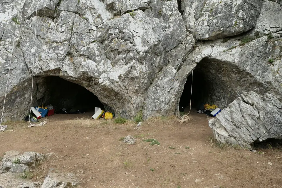 cave à la Chèvre