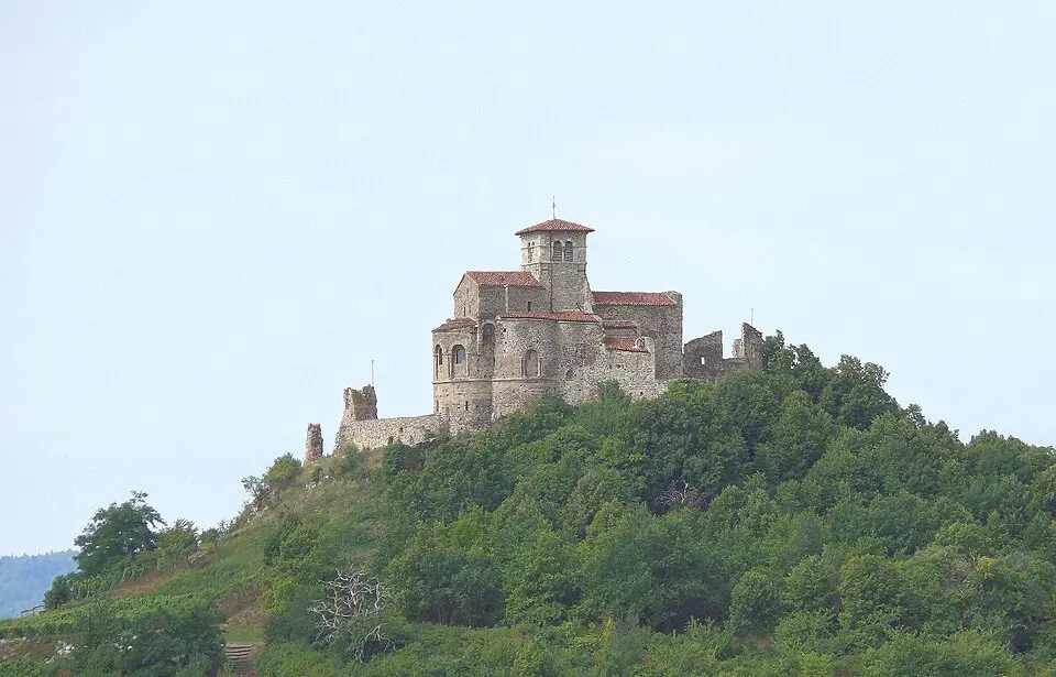 église prieurale de Saint-Romain-le-Puy