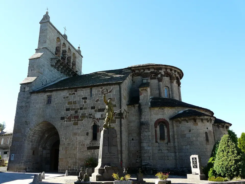 église Saint-Pierre-et-Saint-Michel de Saint-Urcize