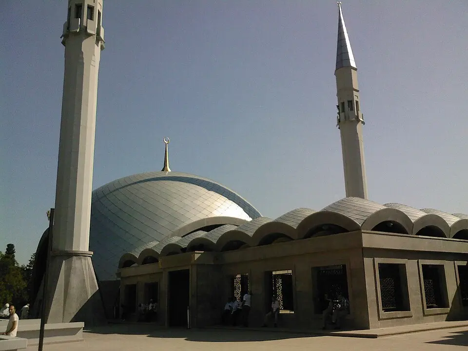 Şakirin Camii