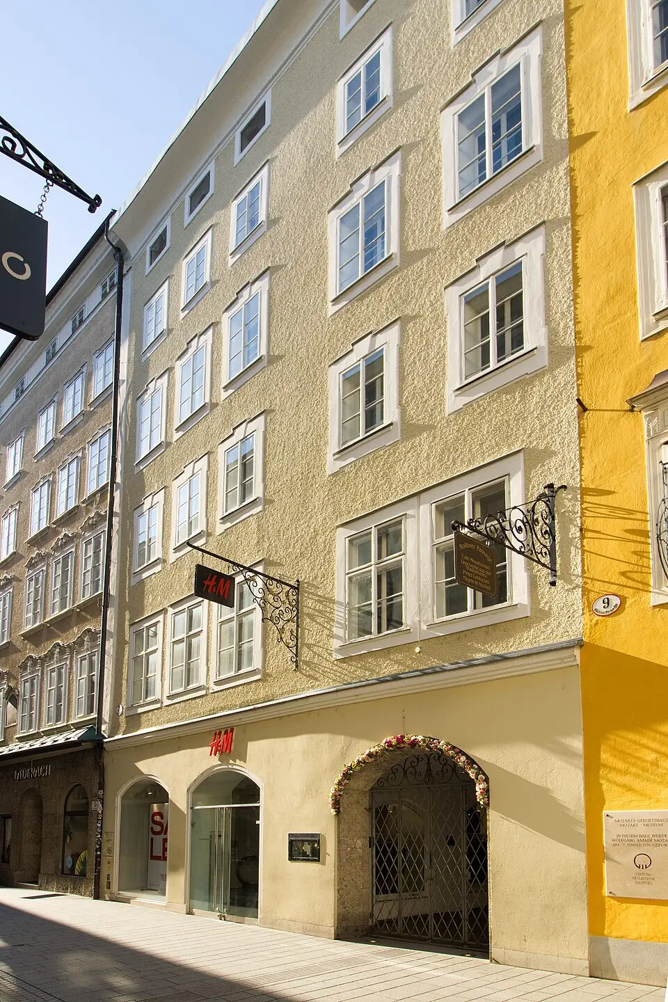 Wohn- und Geschäftshaus, Reifenstuhlhaus