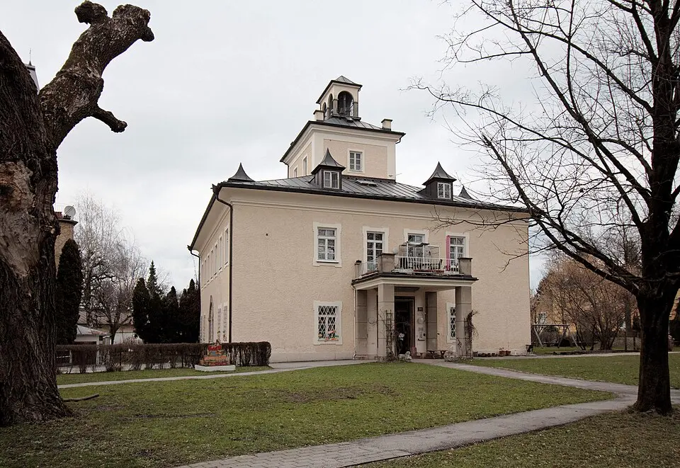 Parochial House Salzburg-St. Elisabeth