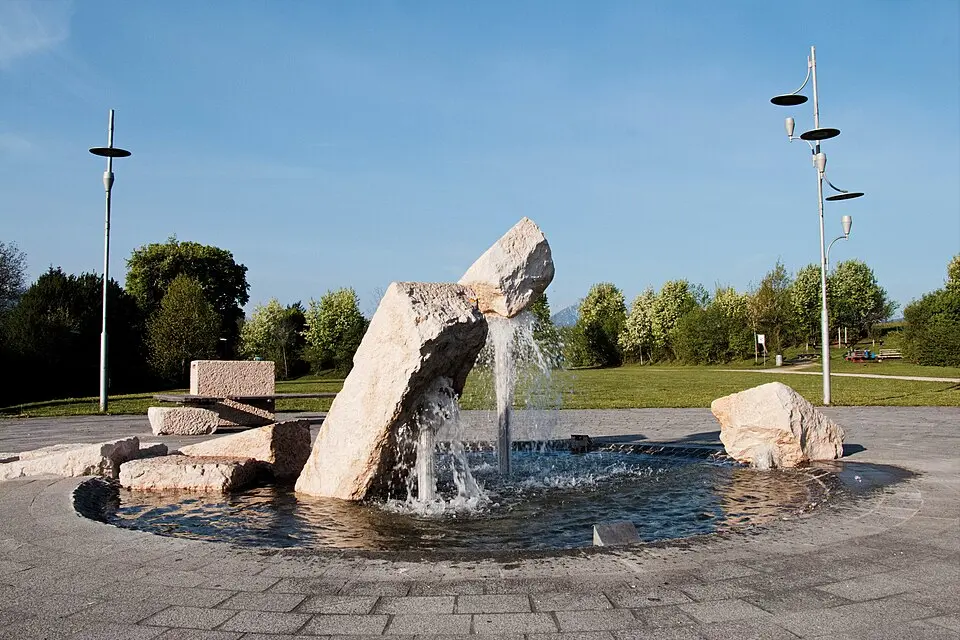 Lieferinger Dorfbrunnen
