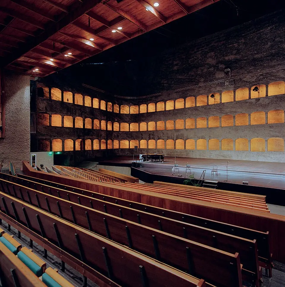 Slika: Hvplux · Public domain Felsenreitschule