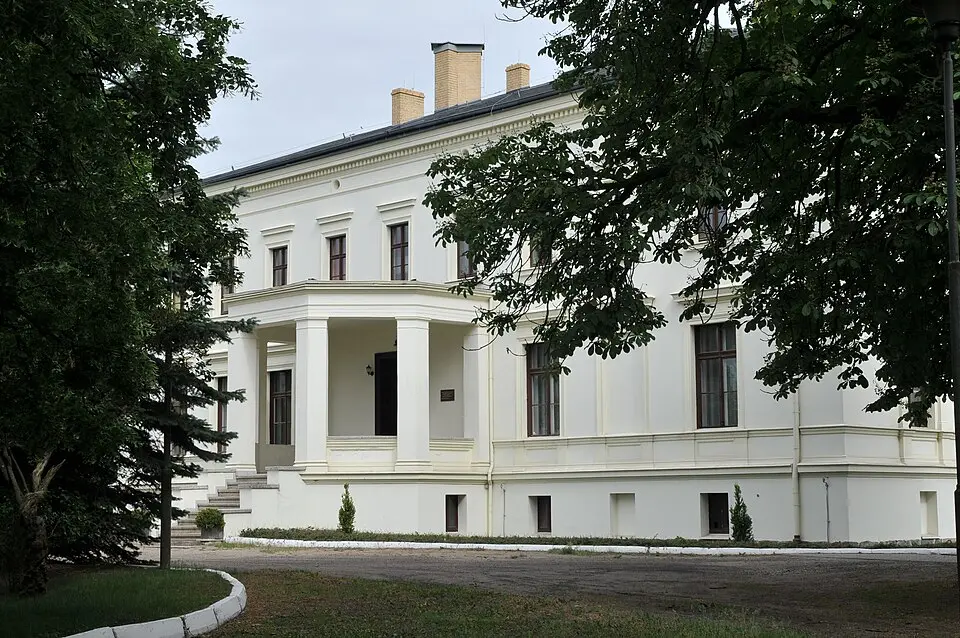 Zespół pałacowy w Samoklęskach Dużych
