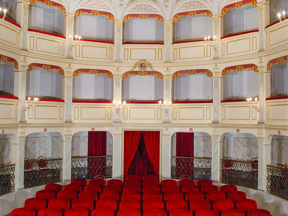 Teatro Giacomo Leopardi
