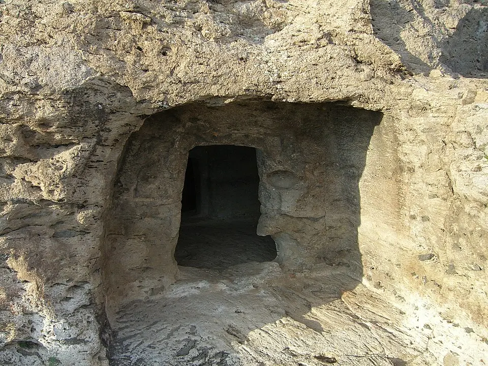 necropoli di Is Loccis-Santus