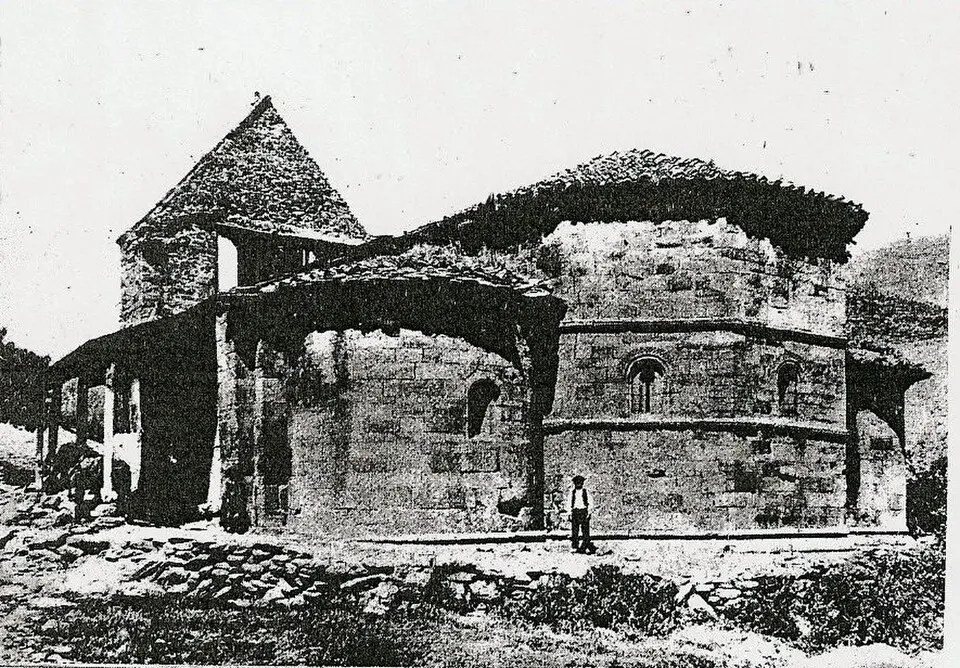Obrázok: Archivo fotográfico de la Asociación Cultural Foro Cultural Provincia de El Bierzo · Public domain Monasterio de San Juan de Montealegre