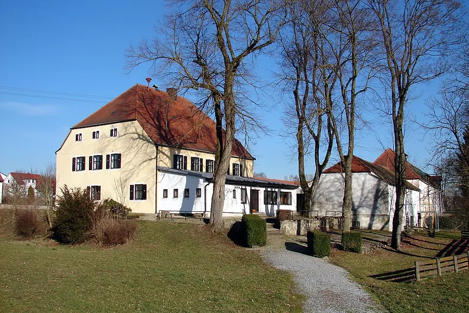 Bild: H. Helmlechner · CC BY-SA 4.0 Schloss Sandelzhausen