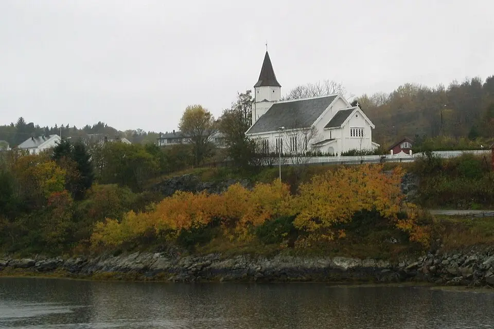 Sandstad kirke