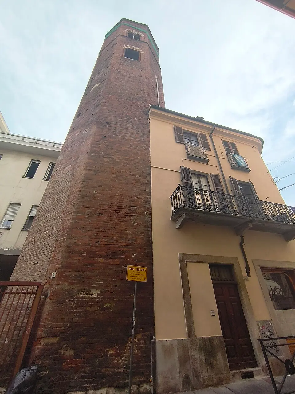 Torre De Regibus