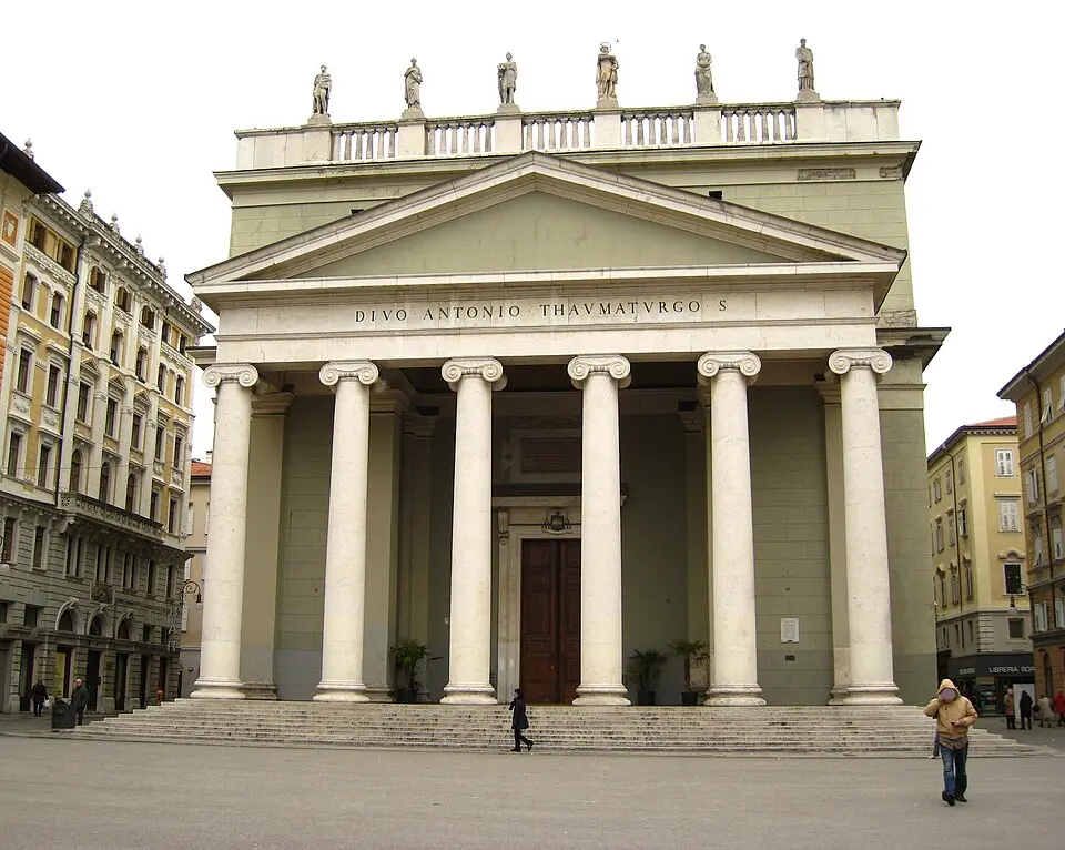 Obrázok: Tiesse at Italian Wikipedia · Public domain chiesa di Sant'Antonio Nuovo
