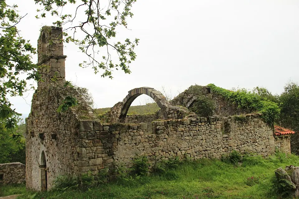 iglesia de Santa María de Tina
