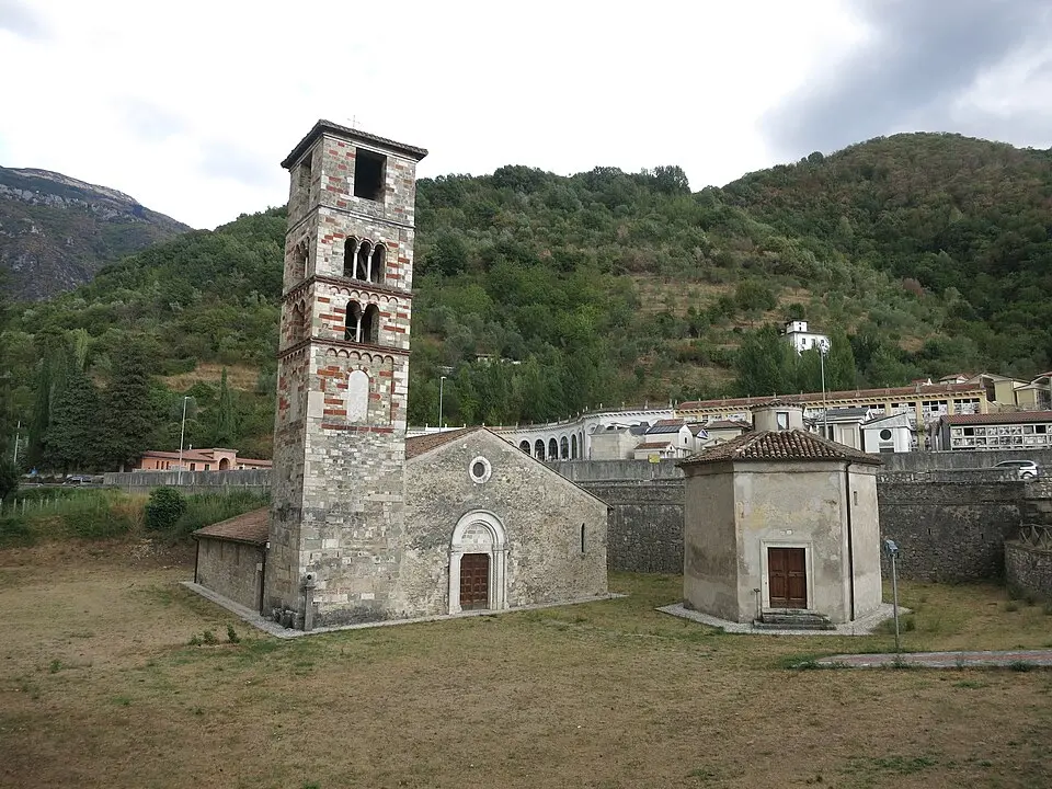 Santa Maria Extra Moenia
